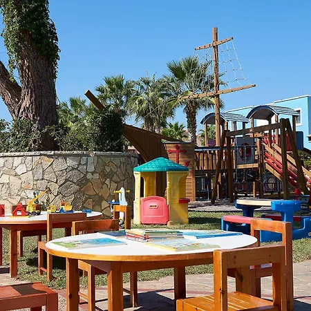Aldemar Olympian Village 5* أولمبيا